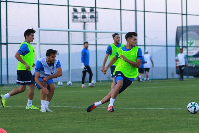 ATMACALAR DADAŞ KAMPINDA