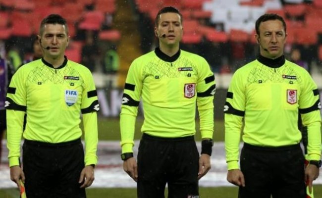 DÜDÜK ZORBAY KÜÇÜK'TE