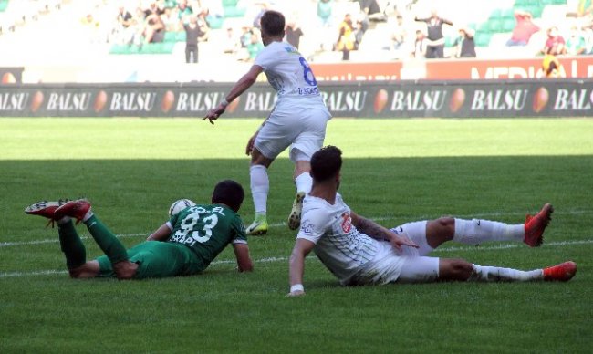 ÇAYKUR RİZESPOR GALİBİYET GÖREMEDİ 2-0