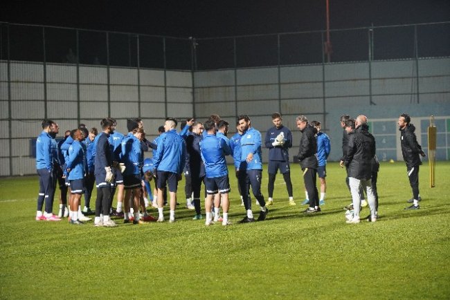 RİZESPOR'DA HAZIRLIKLAR BAŞLADI