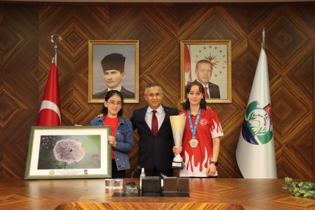 Rize'nin Şampiyonları'ndan Vali Çeber’e ziyaret