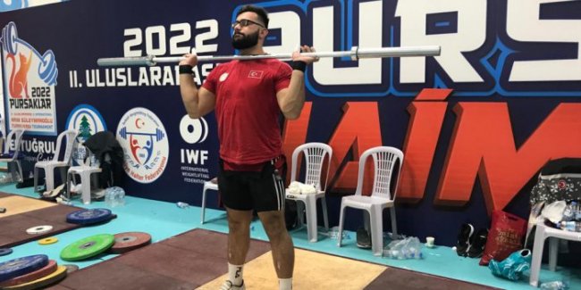 Onur Demirci şampiyon oldu